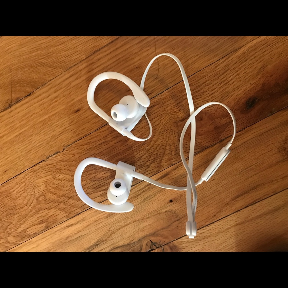 Beats Workout Bluetooth headphones